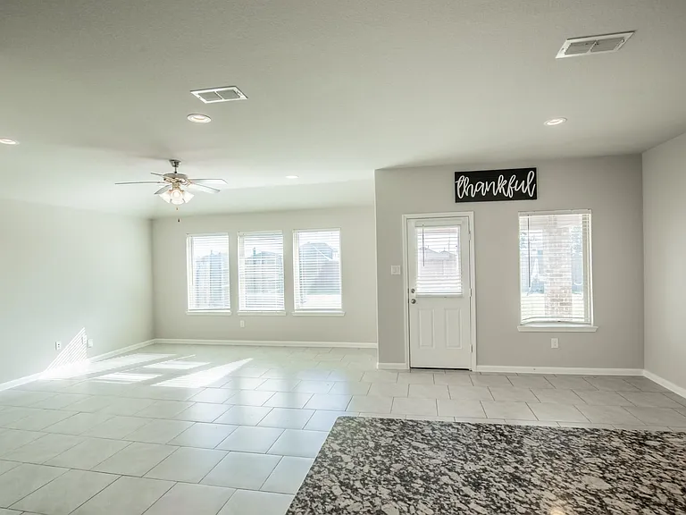 1407 Wheatland Terrance Ln — Photo 15