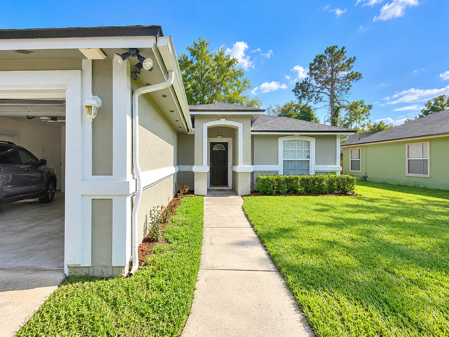 3 bed, 1377 sqft, $1,950 — Photo 3