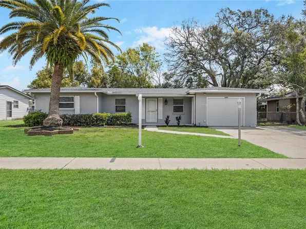 2049 Jefferson Ave, Deltona, FL 32738