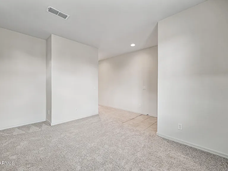 8961 W San Juan Ave — Photo 5