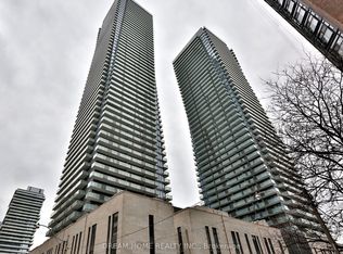 65 Saint Mary St #1611, Toronto, ON M5S0A6