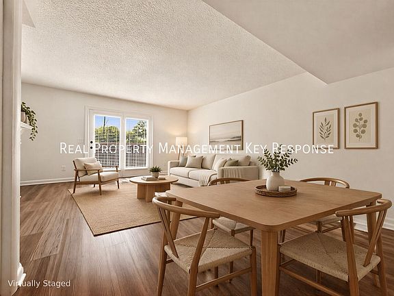 3rd image of 523 Harding Pl APT C24