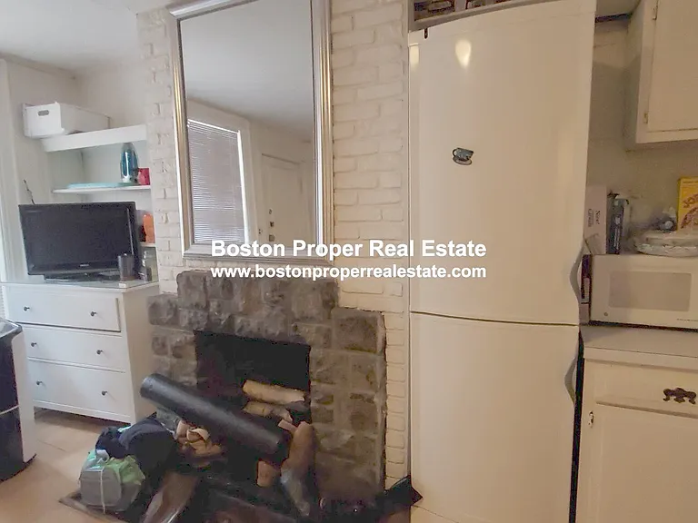 323 Beacon St #1 — Photo 5