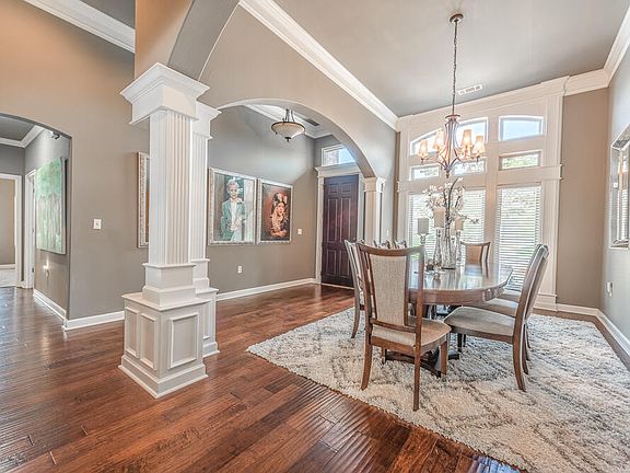 3rd image of 5871 Pierce Manse Loop