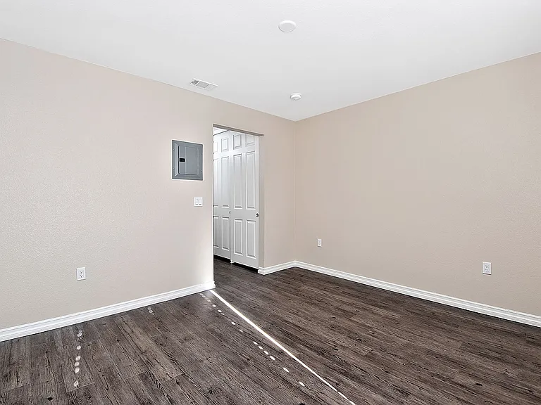 Fairway Manor Apartment Homes Bedroom