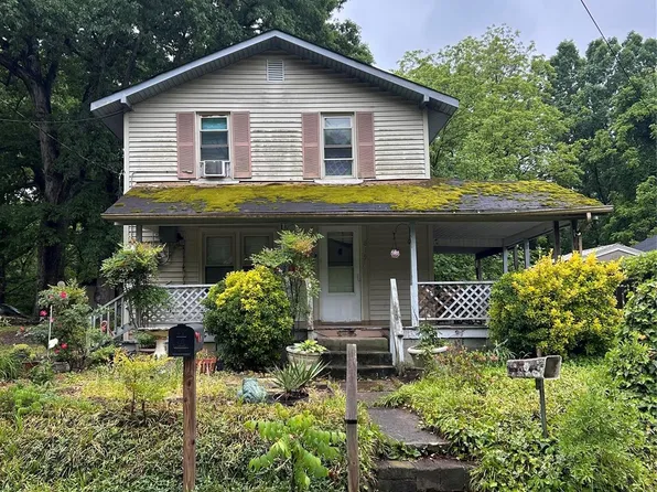 819 Newbern Ave #1, Statesville, NC 28677