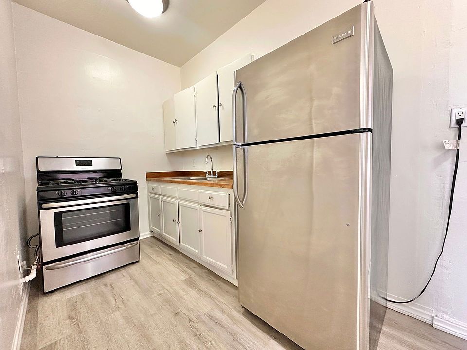 1st image of 1172 N New Hampshire Ave APT 304