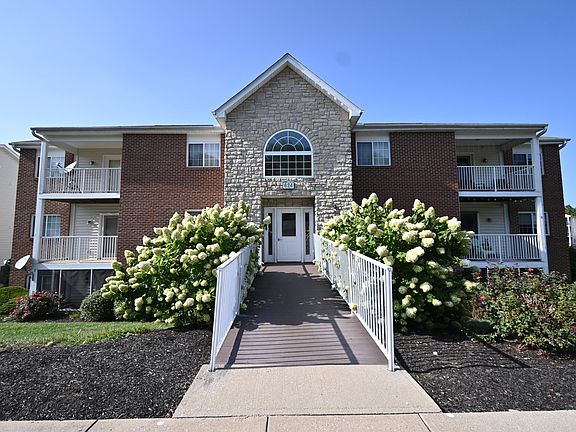 2nd image of 624 Friars Ln APT 12