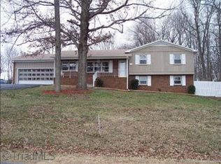 3857 Greenway Dr, Trinity, NC 27370