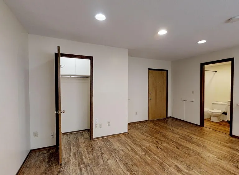120 E 13th Ave #B — Photo 2