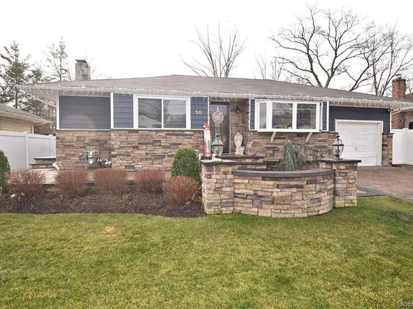 50 Croley Street, Huntington, NY 11743