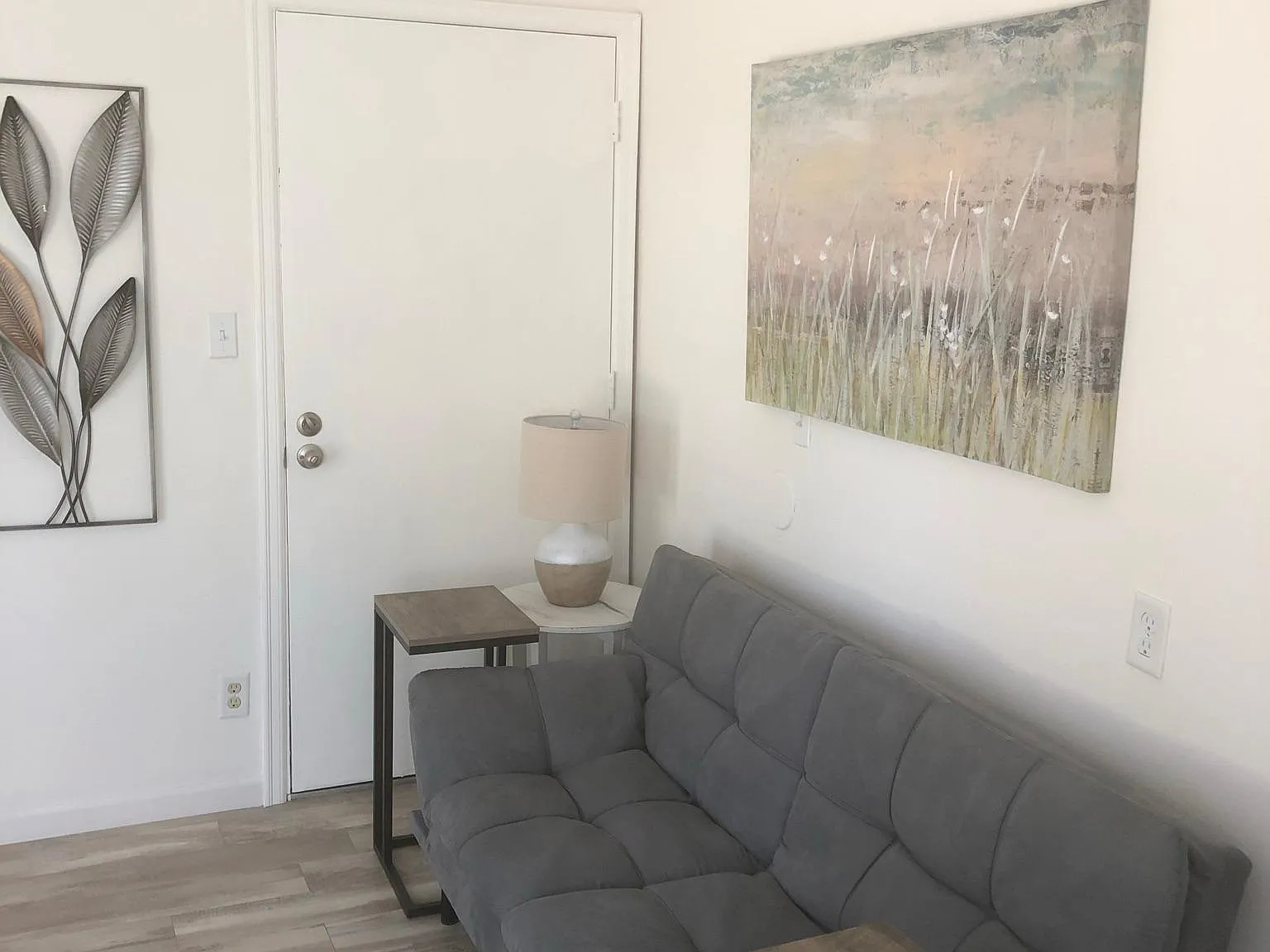 721 SE Port Ave — Photo 1