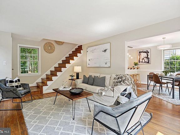 5th image of 10 Kentbury Way