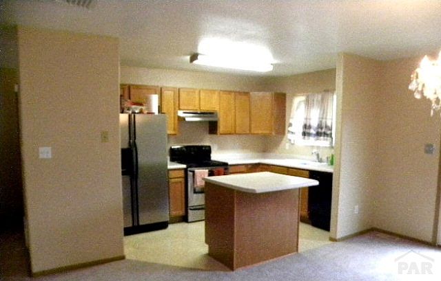 1st image of 19 Borman Ct