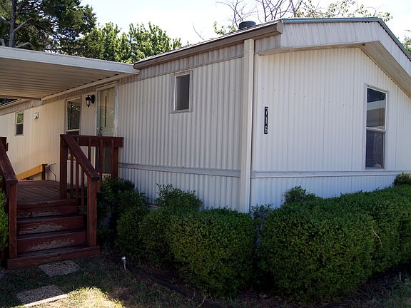 716 Victoria Station