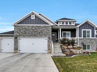 2430 W 2425 N, Farr West, UT 84404