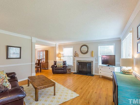5th image of 5010 Rolling Meadows Dr