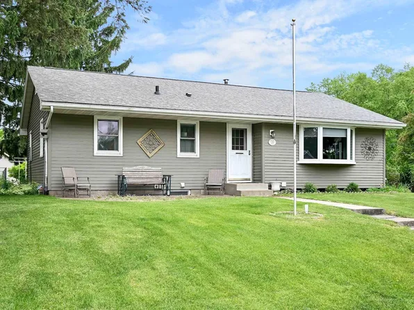 1309 Wincrest Dr, Winona, MN 55987