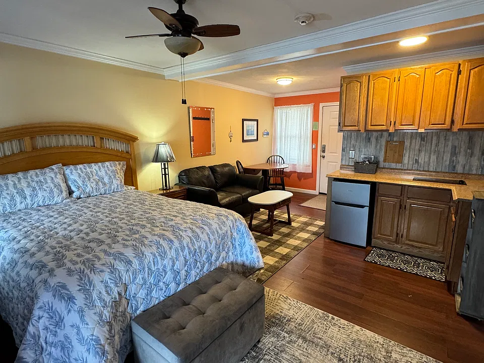 885 Laconia Rd #885