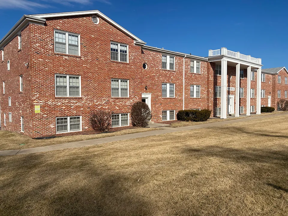 KINGSWOOD APARTMENTS