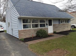 4230 Woodmere Dr, Youngstown, OH