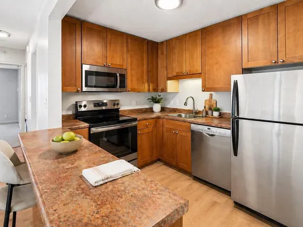 1660 N Prospect AVENUE #505, Milwaukee, WI 53202