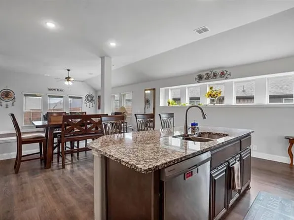 4325 Old Timber Ln, Crowley, TX 76036