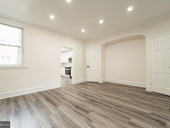 5th image of 6420 N 15th St