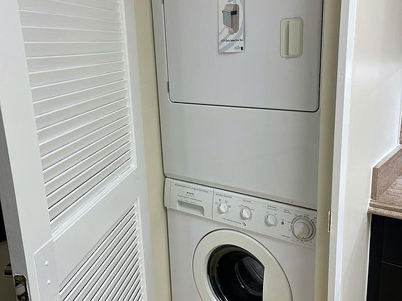 3rd image of 2000 Presidential Way APT 1504