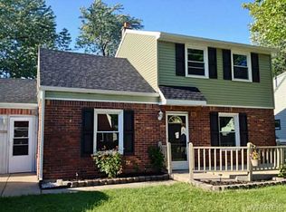 42 Gardenvale Dr, Cheektowaga, NY 14225