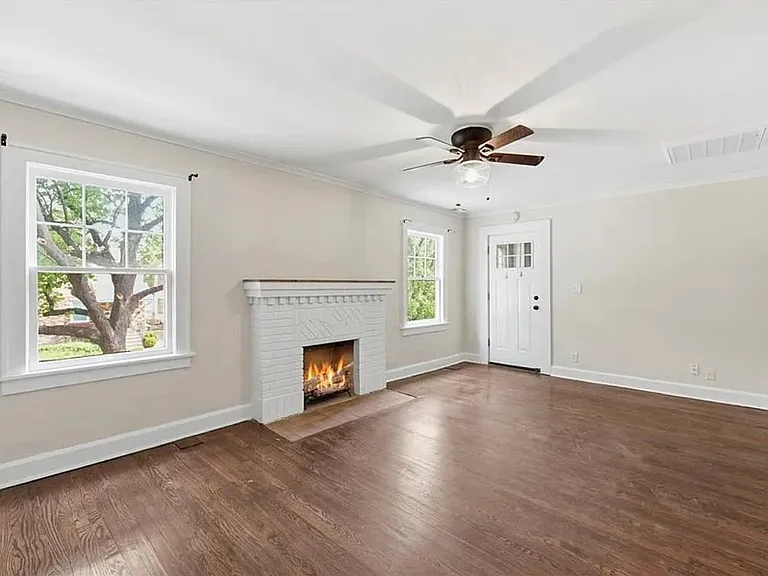 403 E 63rd Ter #403 — Photo 7
