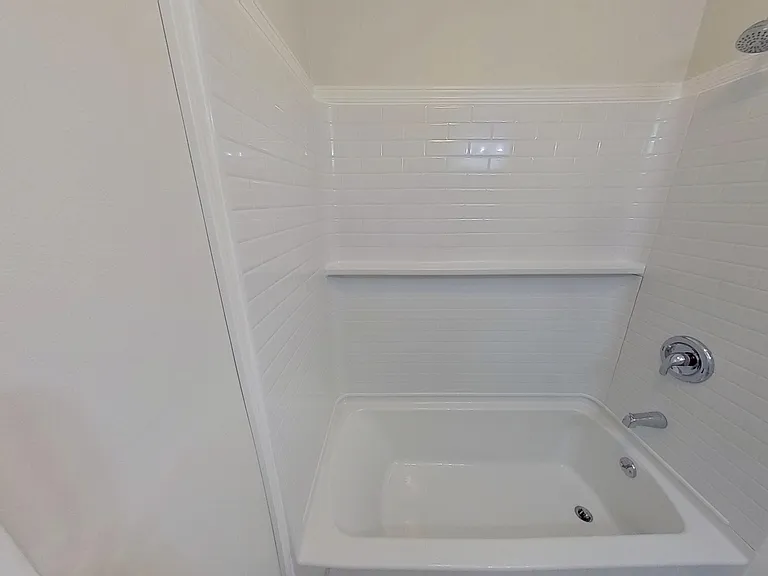 420 Delaware Ave #5 — Photo 10