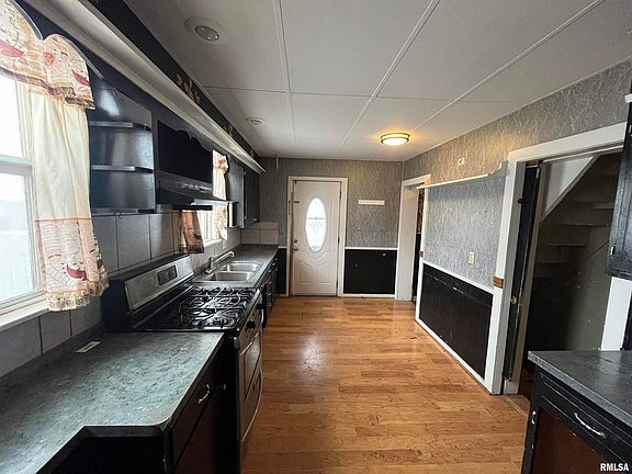 5th image of 2713 Boies Ave