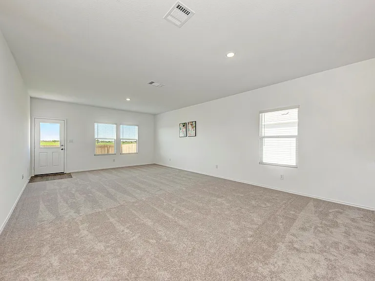 611 Halfmoon Dr — Photo 11