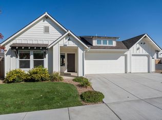 320 NW Monte Vista Ave #25, Madras, OR 97741
