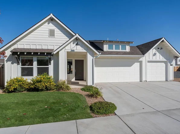 320 NW Monte Vista Ave #25, Madras, OR 97741