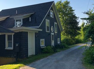 30 Cabin Ct, Charlotte, VT 05445