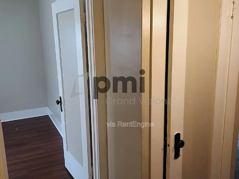 1609 E Johns Ave — Photo 12