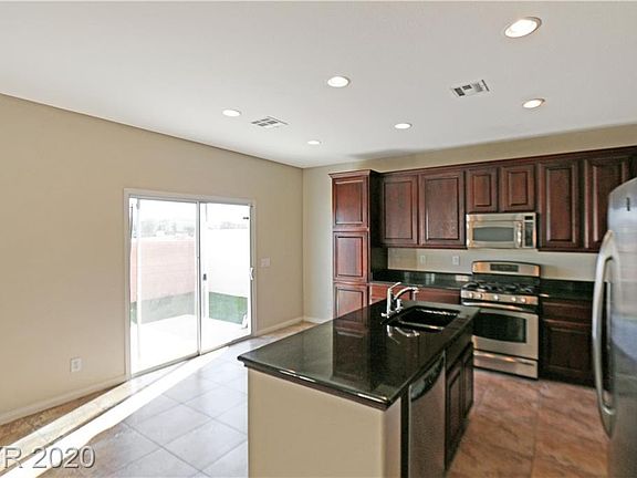 4th image of 10558 Verona Wood St