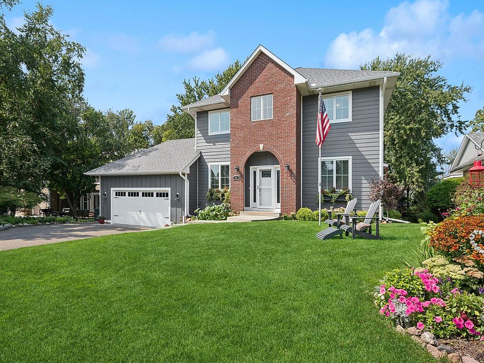 1st image of 105 Dahlia Way