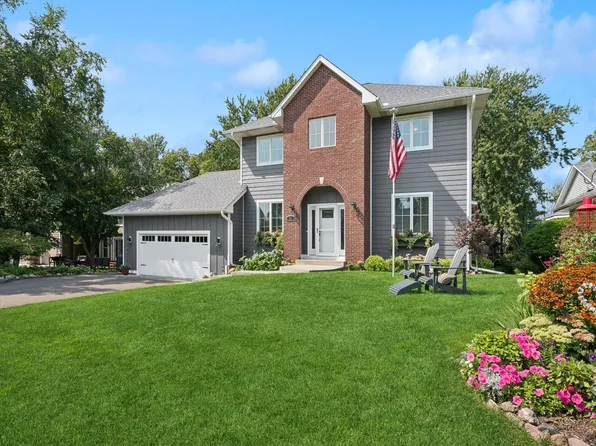 105 Dahlia Way, Saint Paul, MN 55115