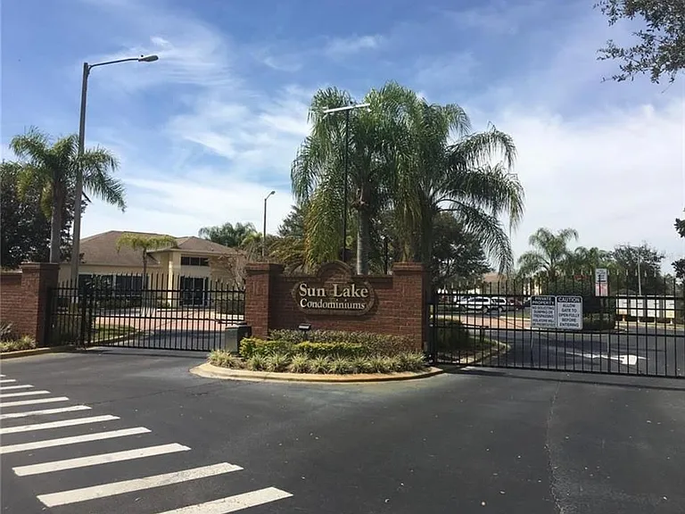3143 Sun Lake Ct #B — Photo 12