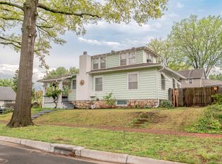 2001 SW 2nd St, Topeka, KS 66606