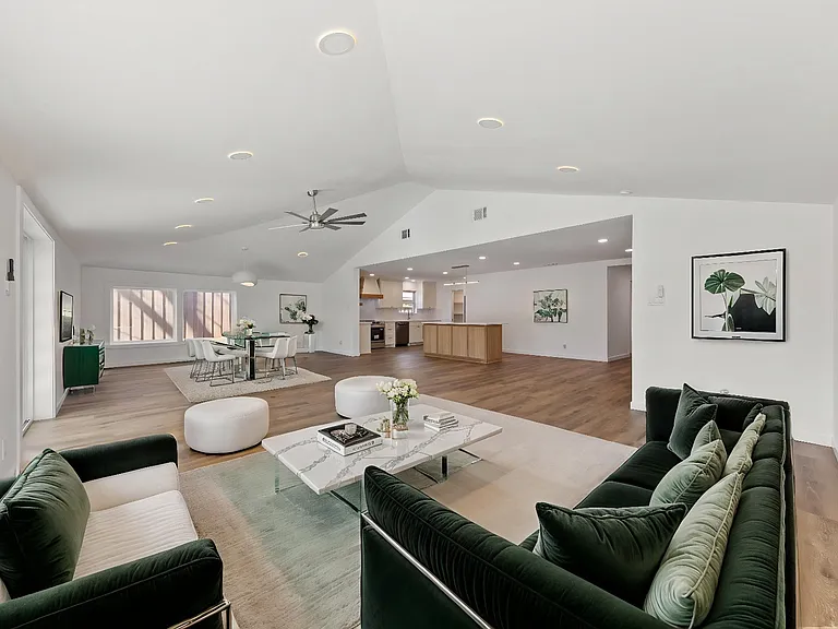 3616 Woodleigh Dr — Photo 10