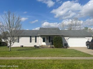 386 Valley View Dr, Vine Grove, KY 40175