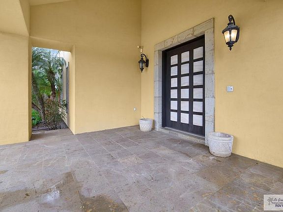 2nd image of 1227 Costa Del Sol Dr