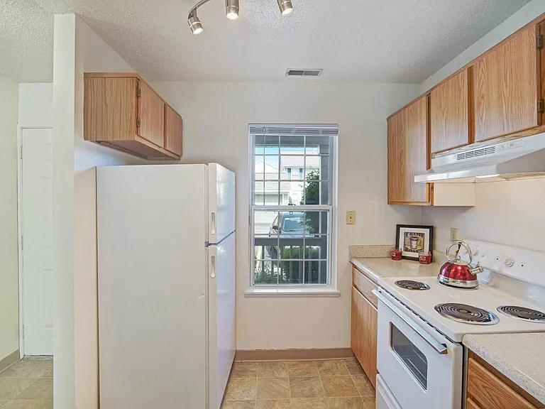 900 West Townhomes — Photo 44