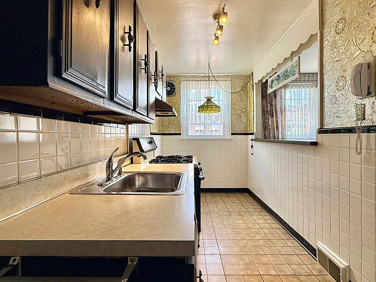 3303 Hartel Ave — Photo 27