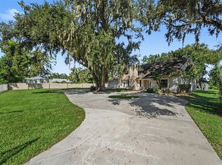126 Goins Dr, Seffner, FL 33584