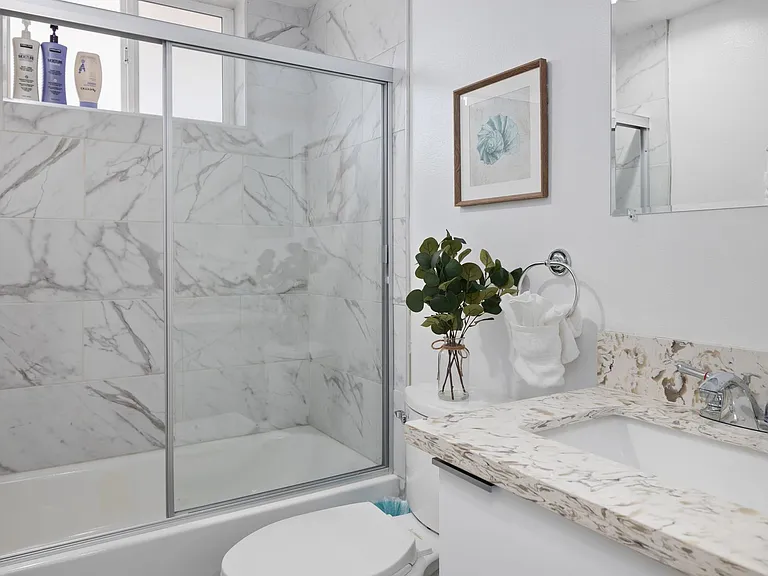New Construction 4-Unit Townhome Community | Luxury Living Near DTLA — Photo 23